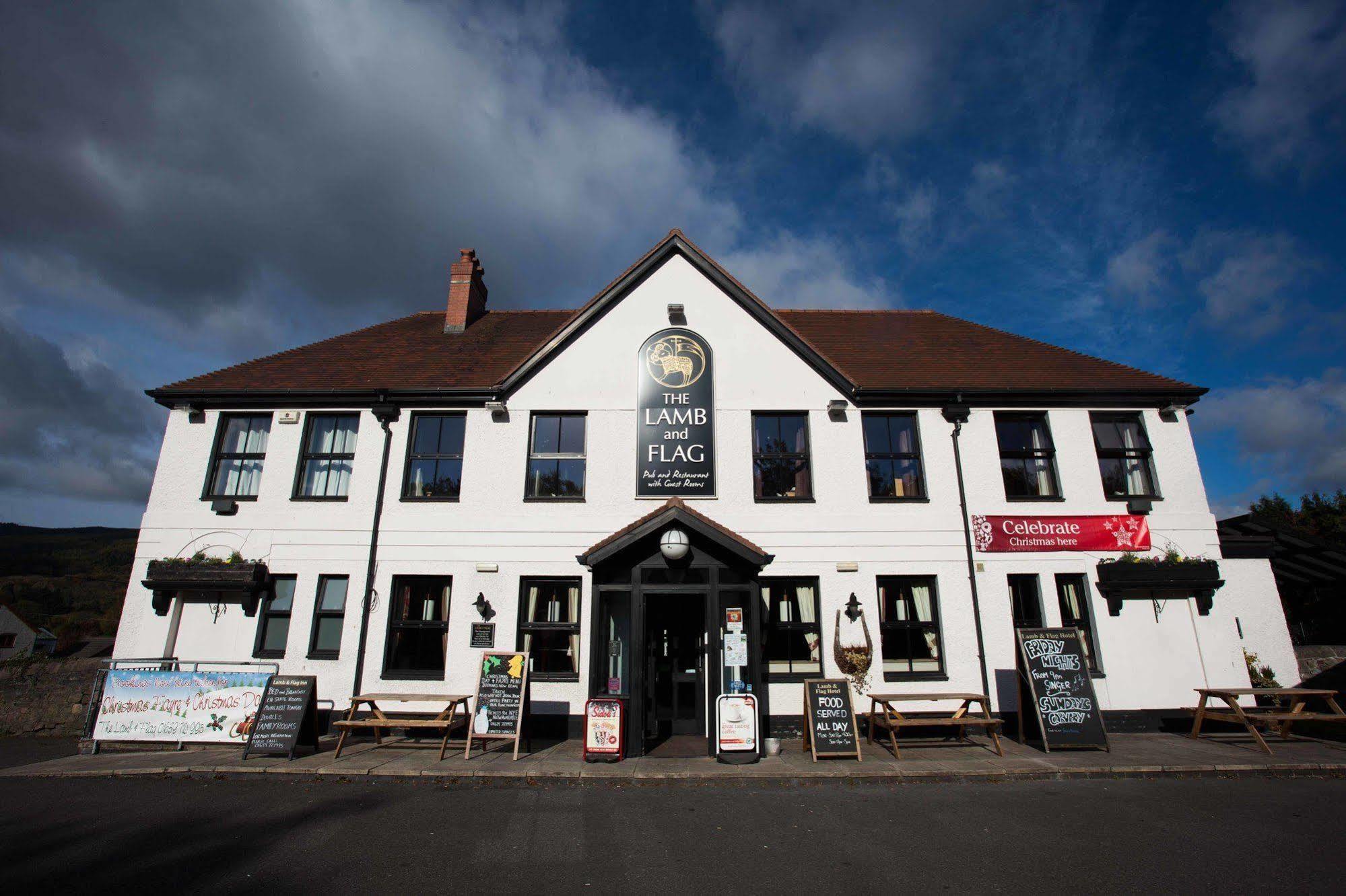 The Lamb & Flag Hotel Glyn Neath Exterior photo