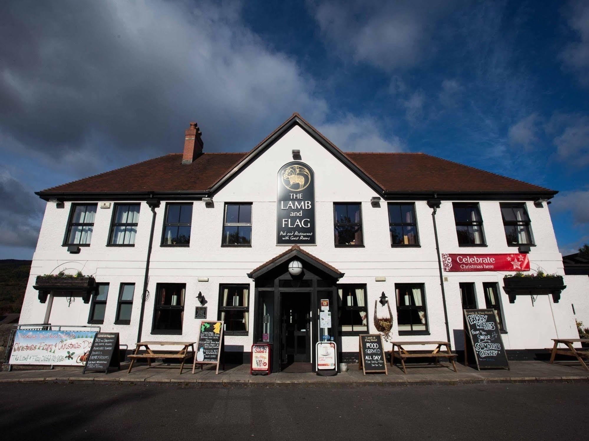 The Lamb & Flag Hotel Glyn Neath Exterior photo